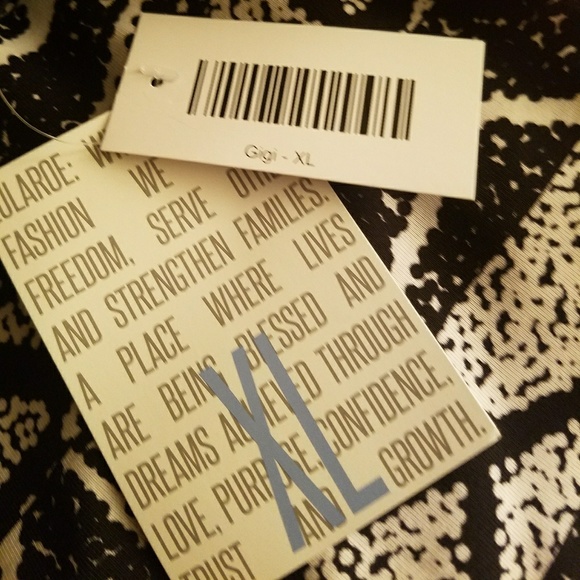 Gigi Lularoe Top - Picture 2 of 5